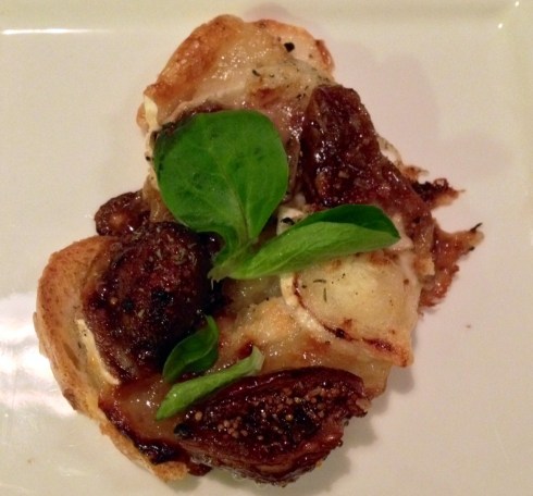 vijgen met geitenkaas op toast